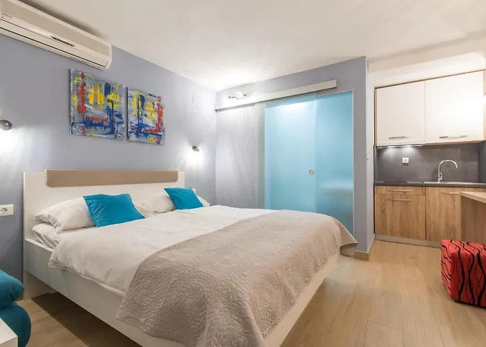 Beachfront Zanic * Podstrana