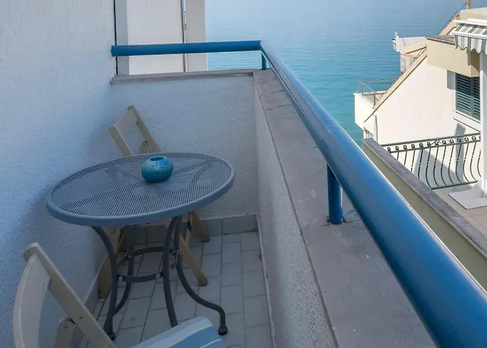 Beachfront Zanic Appartement *