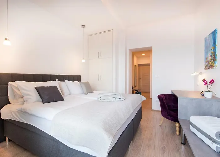Beachfront Zanic *