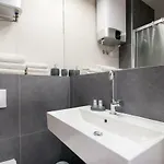 Beachfront Zanic Apartment Podstrana